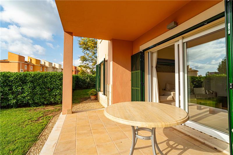 Planta baja en residencial con piscina comunitaria en Sa Rápita,