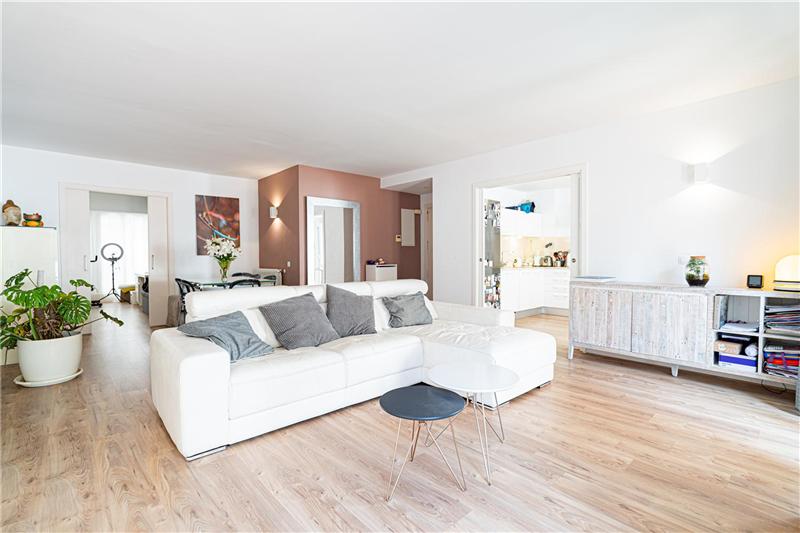 Piso con terraza de 140m2 en Paseo Mallorca