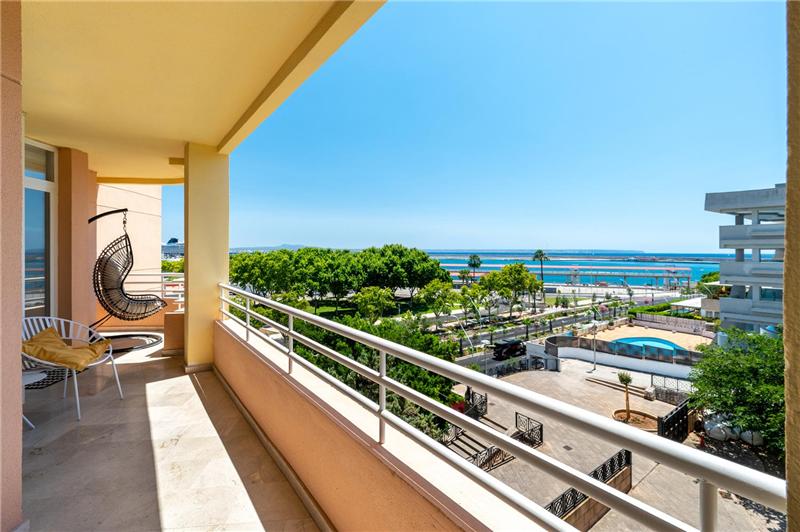 Wohnung mit ca. 248 m² mit Blick auf das Meer und die Kathedrale,